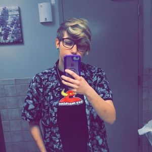 Meet your Posher, Shadee